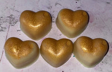 Load image into Gallery viewer, Bag of 5 heart soy wax melts
